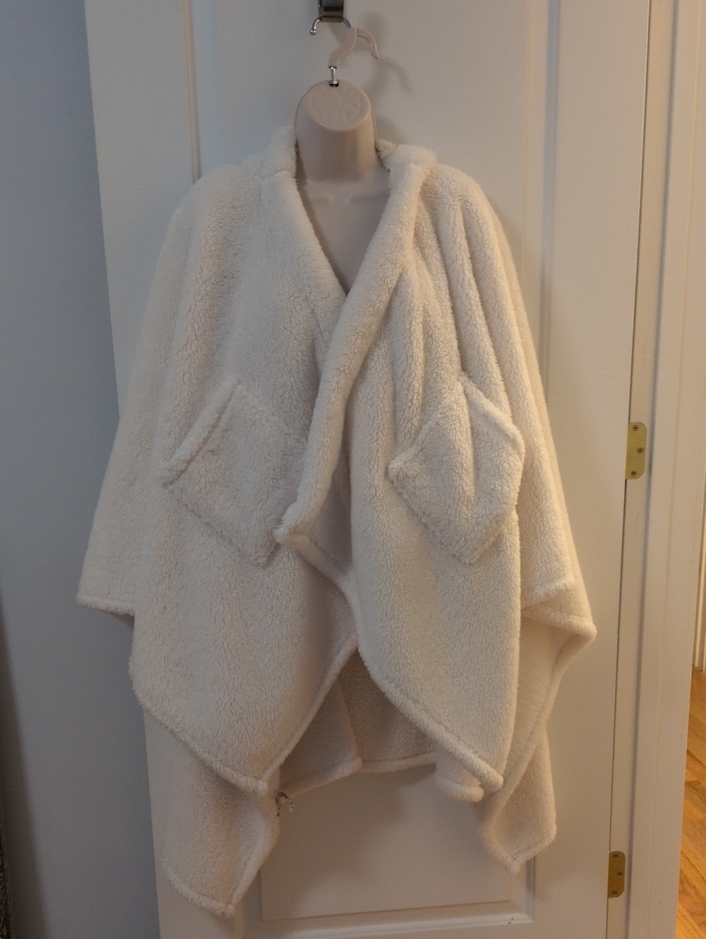 L.L.Bean Cozy Sherpa Wearable Throw